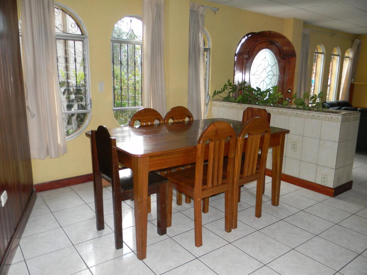 Casa Xelaju Apartments Quetzaltenango Exterior photo